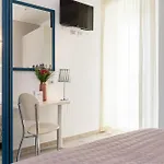 Amadei Promenade Hotel 3*