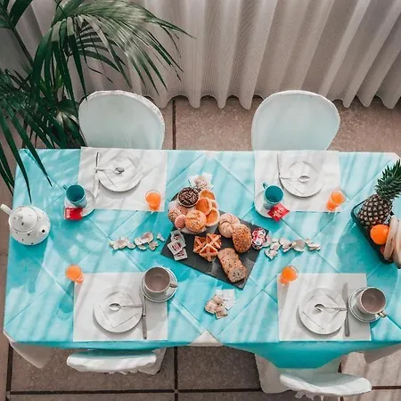 Amadei Promenade Hotel