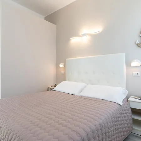 Amadei Promenade 3* Пезаро