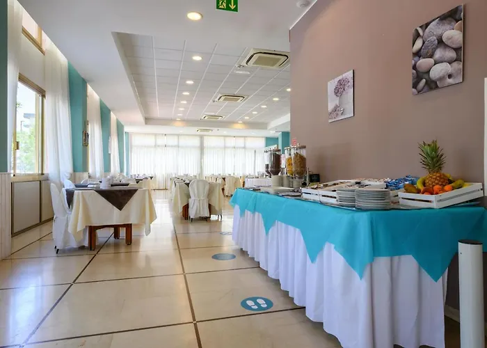 Amadei Promenade Пезаро