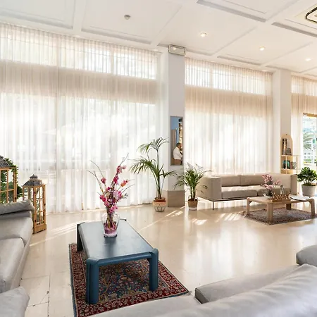 Amadei Promenade 3* Pesaro